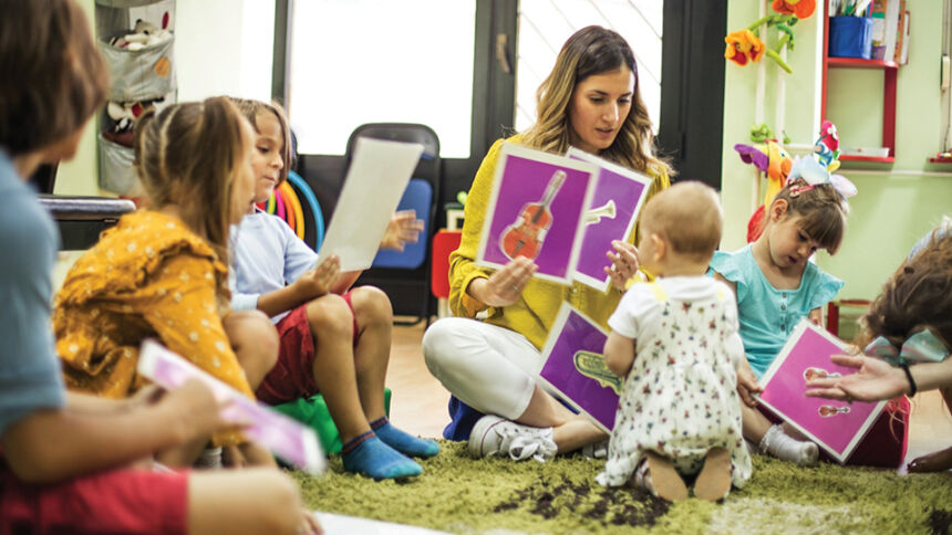 Pagalba šeimoms derinant darbą ir vaikų priežiūrą