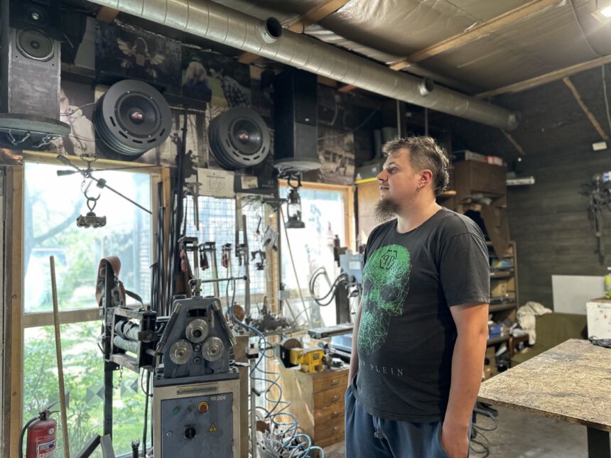 Dirbant su metalu fantazija padeda puoselėti daiktų tvarumą