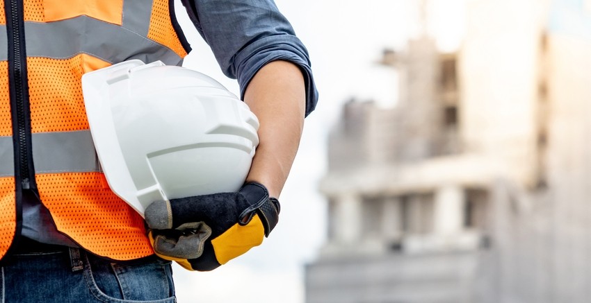 Sulūžusi įranga statybose? Kaip nuoma padeda išvengti problemų