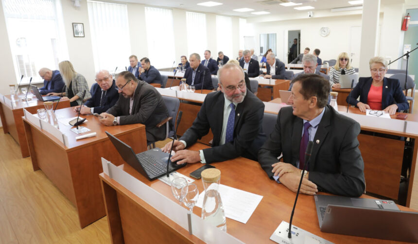 Be kultūros Balelių žada nepalikti