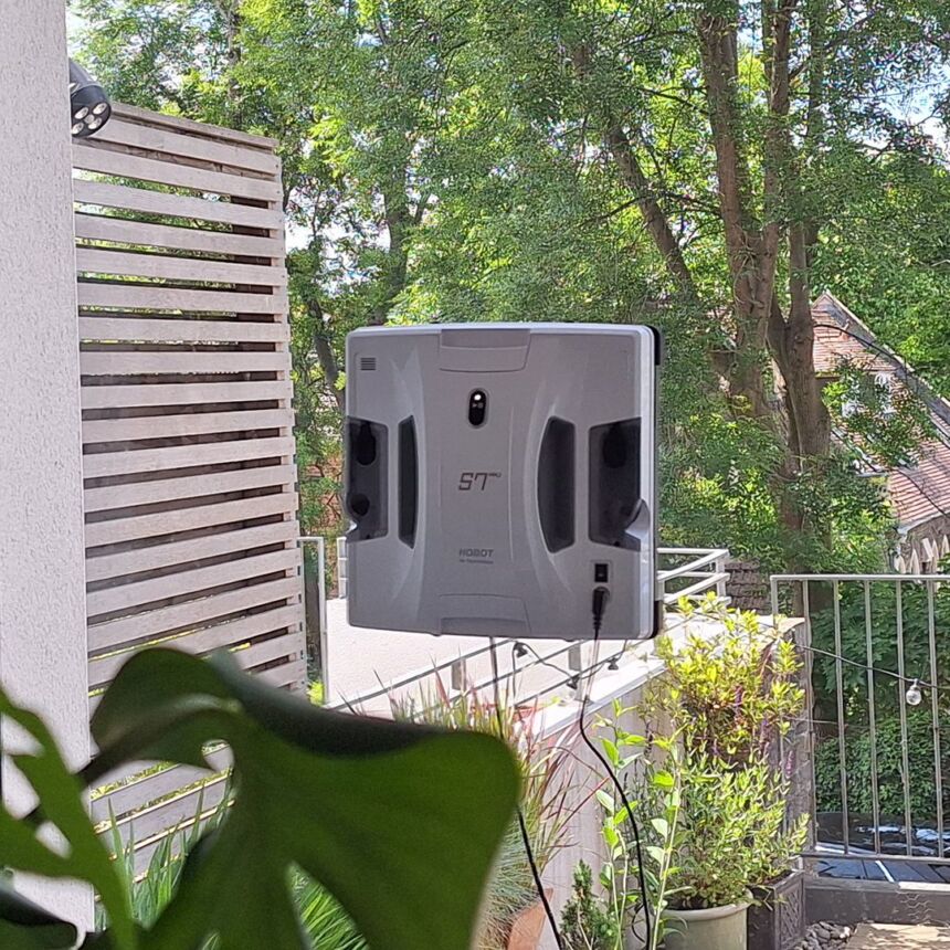 Langų valymo robotų remontas: kaip „Robotų servisas“ padeda išsaugoti brangius įrenginius