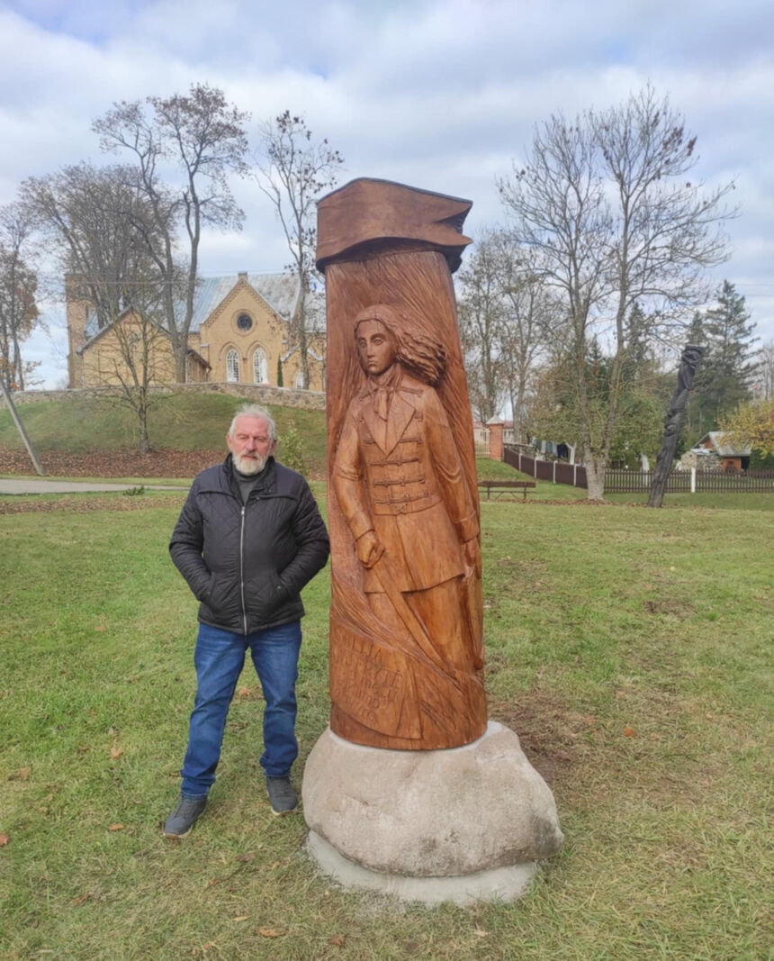 Skulptūrose atgimsta Veprių istorija