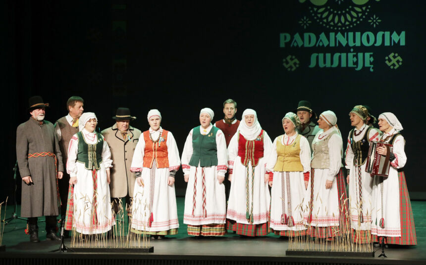 Folkloro šventėje pristatytas mūsų krašto dainynas