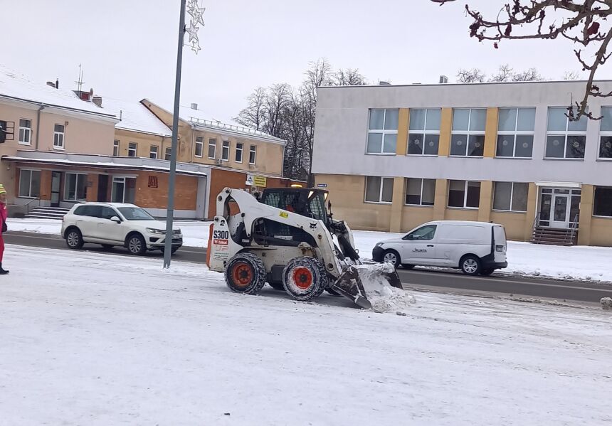 Sniegą valo, bet patenkinti ne visi