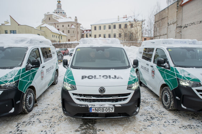 Policijos pareigūnams – nauji automobiliai