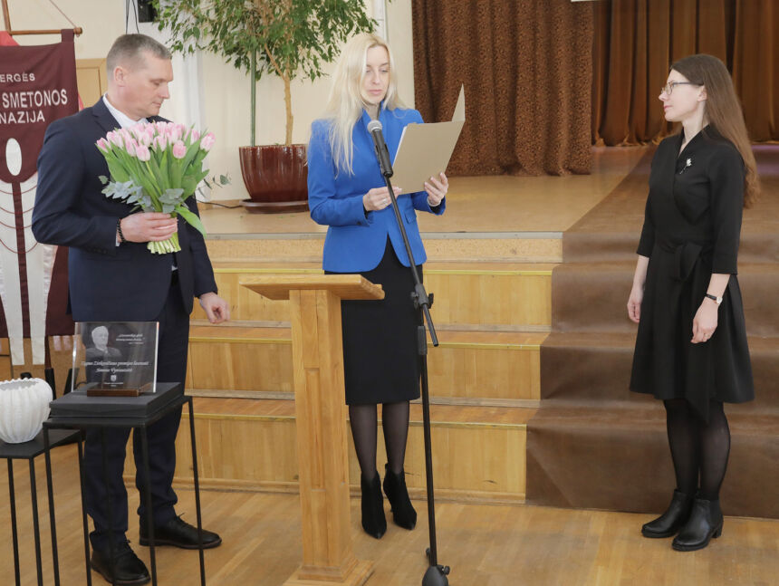 Ukmergėje įteikta Zigmo Zinkevičiaus premija