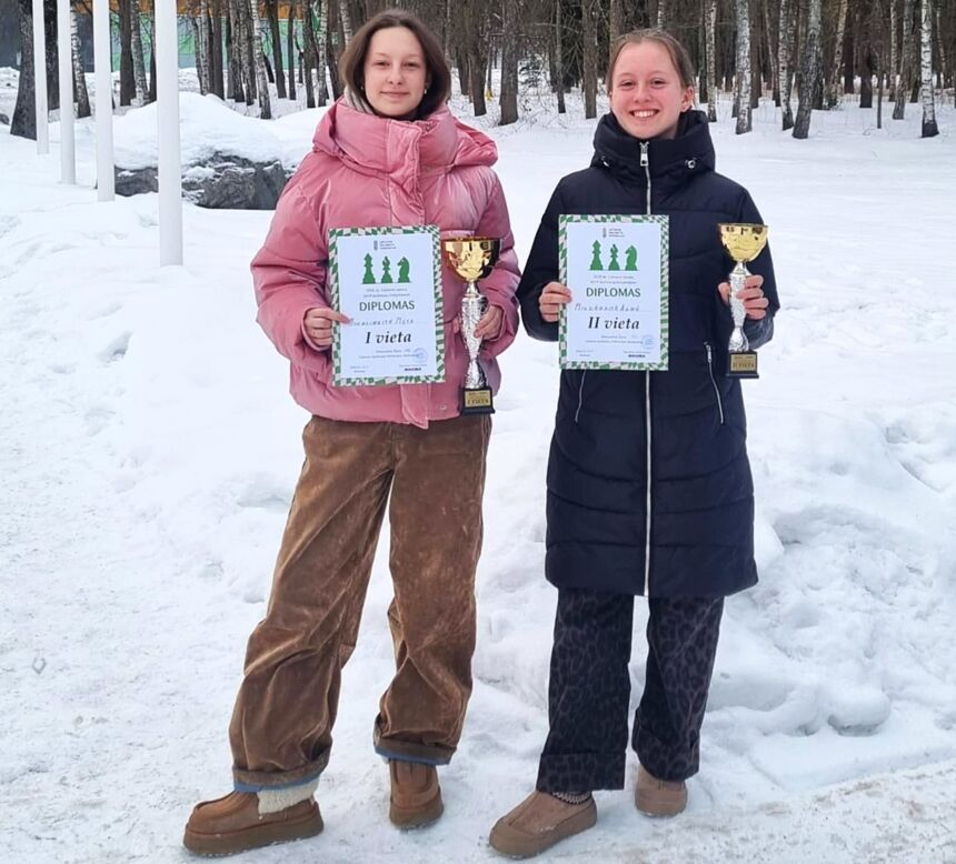 Šachmatų čempionate laimėjo medalius