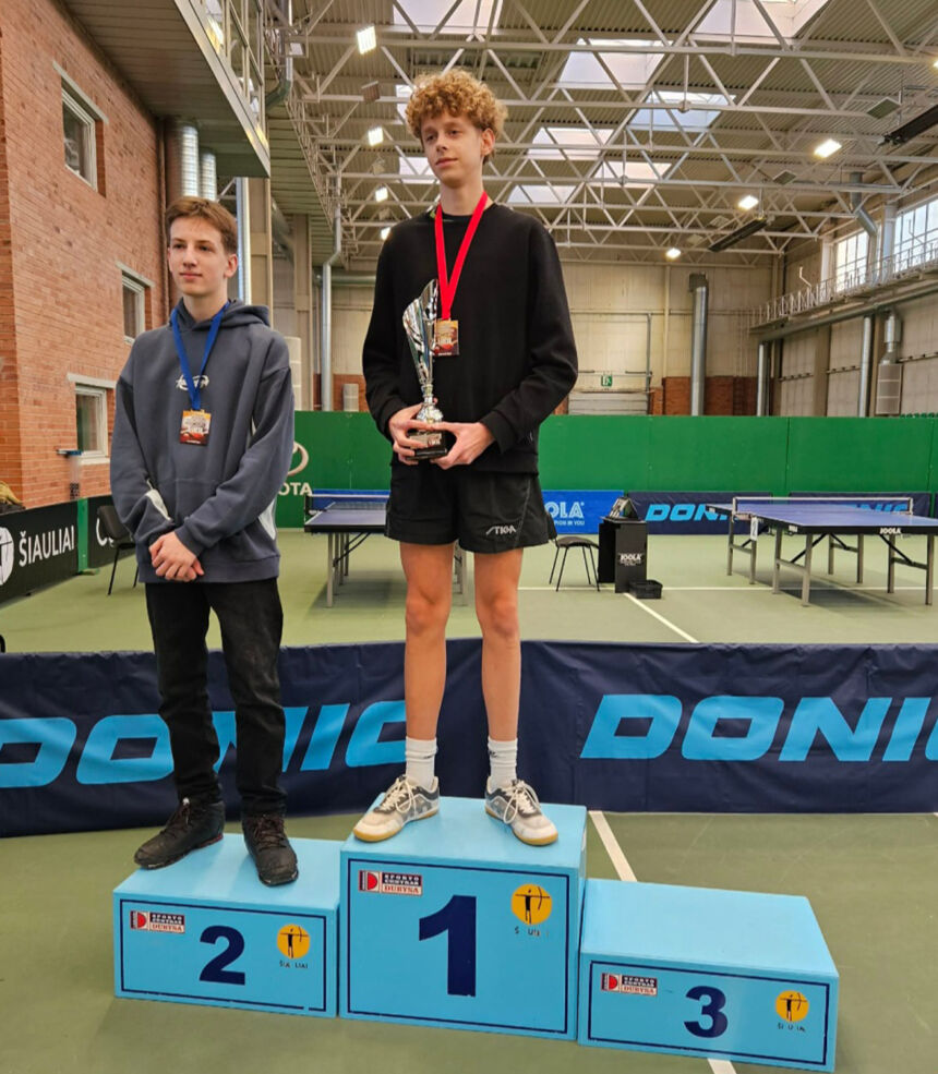 Vyko stalo teniso varžybos