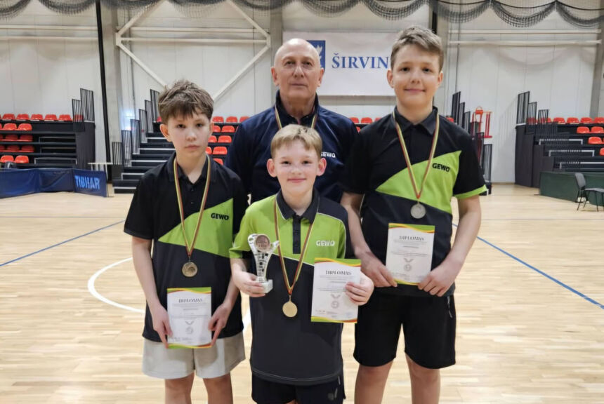 Iškovojo sidabro medalius