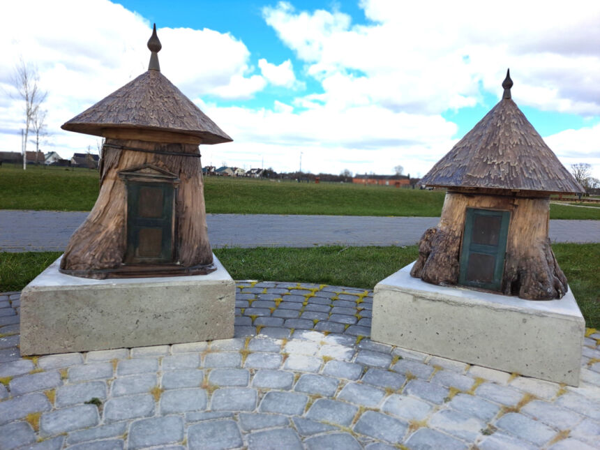 Parką „Mini Lietuva“ papildė Šilalės simbolis