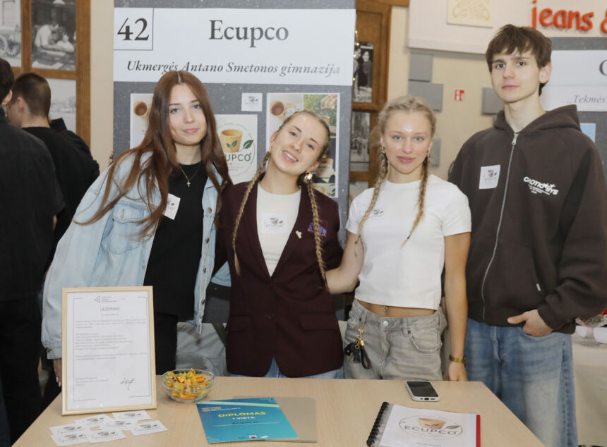 Nugalėtojais tapo valgomus puodelius sukūrę ukmergiškiai