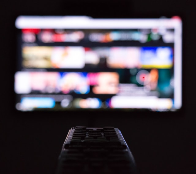 Modernaus laisvalaikio gidas: kodėl jūsų namams reikalinga išmanioji televizija?
