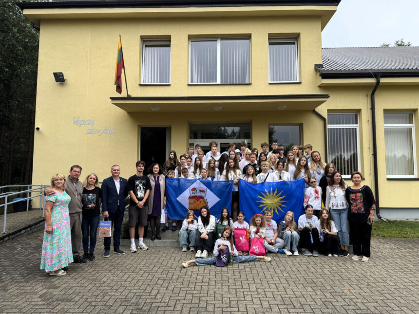 Ukrainos vaikams dovanojo savaitę ramybės ir vaikystės