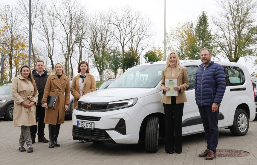 Krizių centro gyventojams – naujas elektromobilis